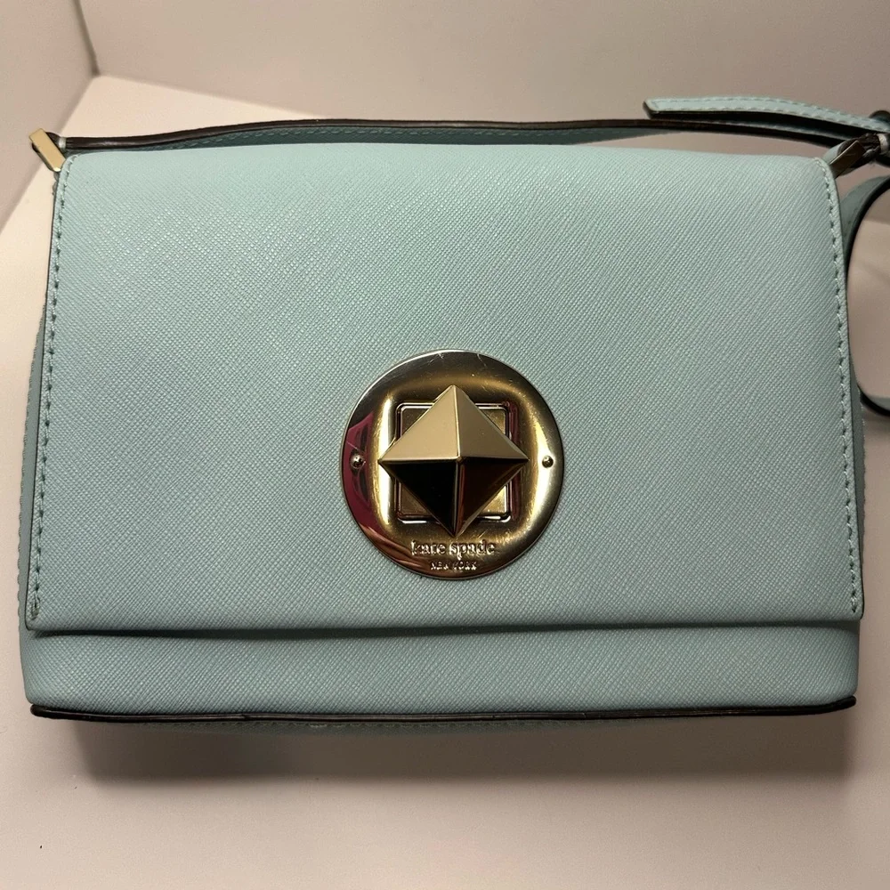 Kate Spade EUC Hydrangea Blue Saffiano Leather Newbury Lane Sally Crossbody